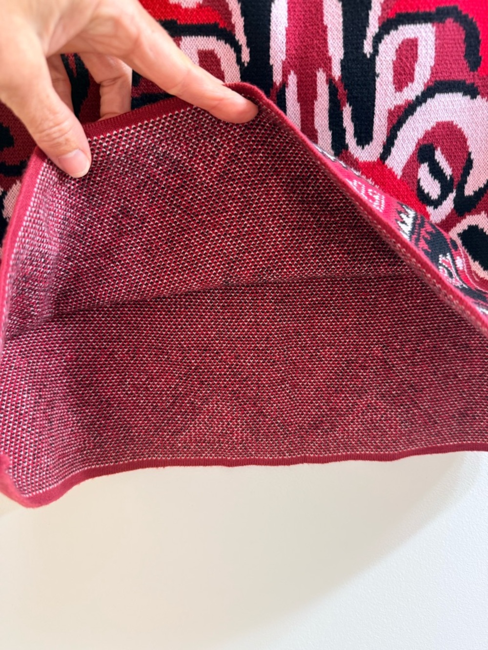 Chelsea & Violet Red & Black Geometric Knit Mini Skirt - Size S NWT - Picture 4 of 12